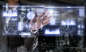 Representación de un líder frente a una interfaz de inteligencia artificial que simboliza la gobernanza AI-First y la colaboración entre humanos y algoritmos.